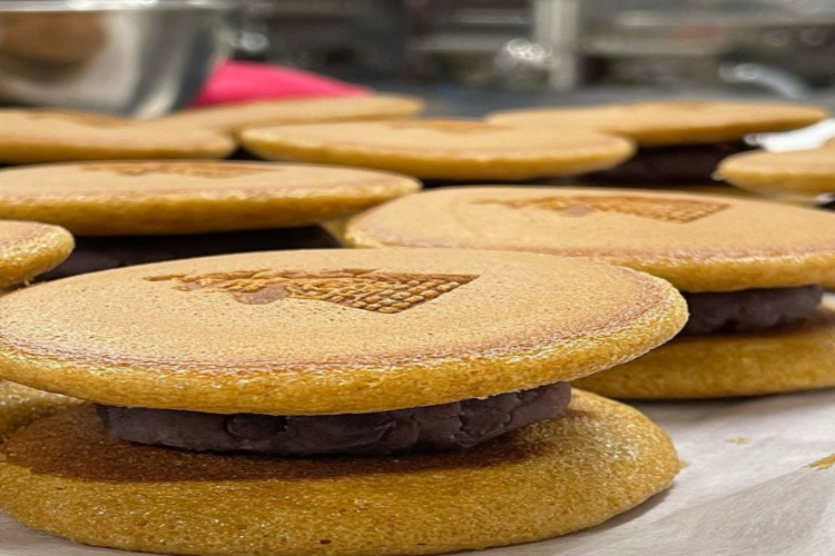 大平楼のどら焼きプレゼント