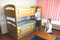 校内専用宿舎（ツイン）（女性のみ）の外観・室内