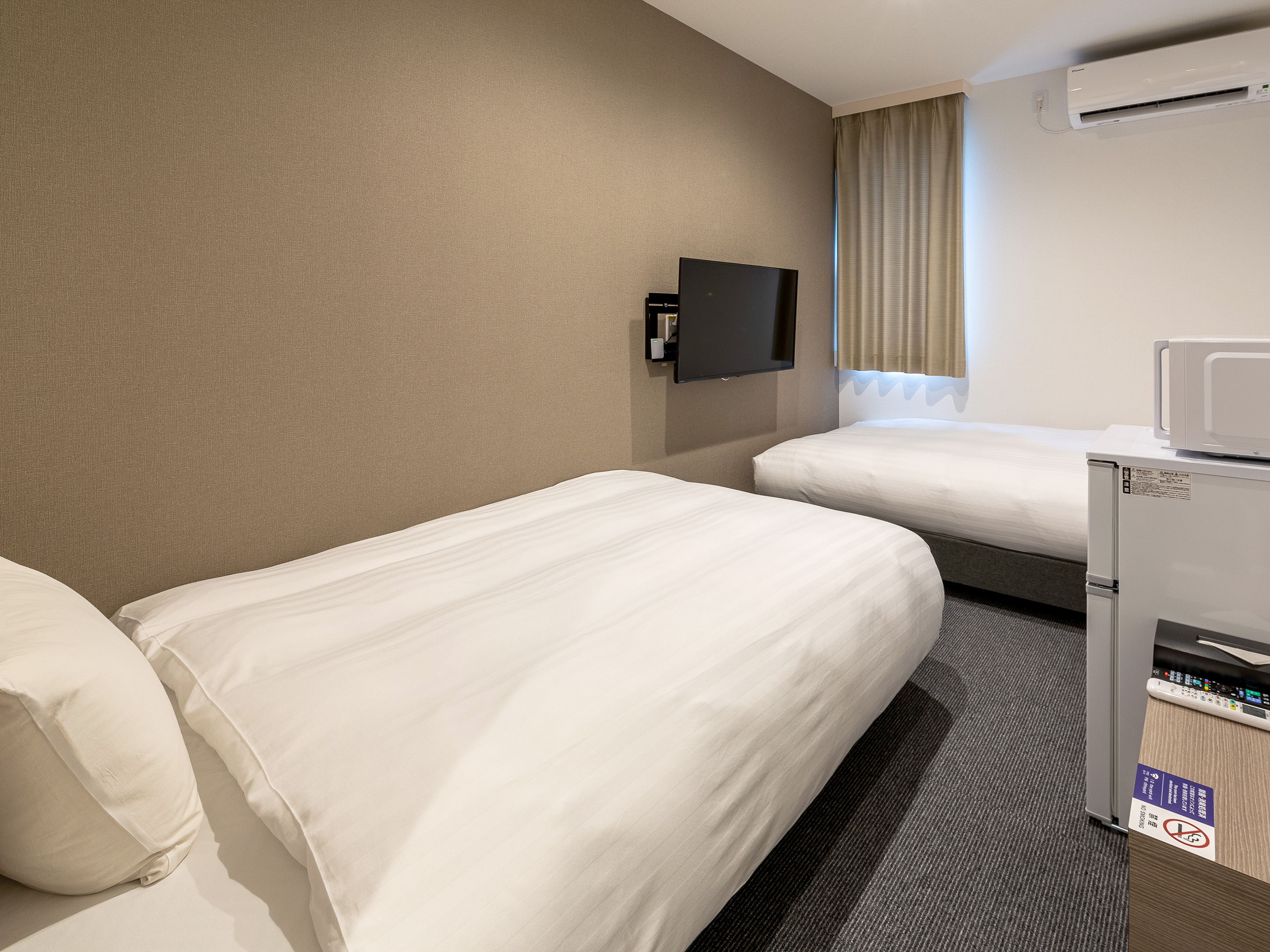 コンテナホテル（食事なし）(男女可)の外観・室内