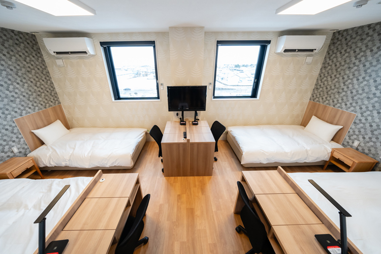 レディ・フラッツ（デラックスツイン）（女性のみ）の外観・室内