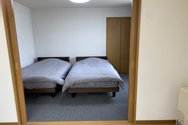 エムアールグリーン（ツイン）（男女可）の外観・室内