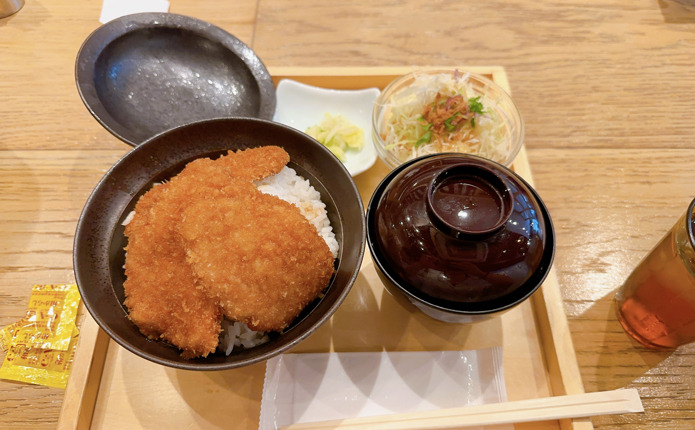 新潟名物のソースカツ丼の写真