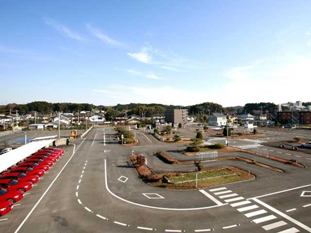 広々とした教習コース